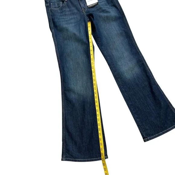NWT Calvin Klein Ultimate Bootcut Jeans Size 8x32 - Picture 9 of 9